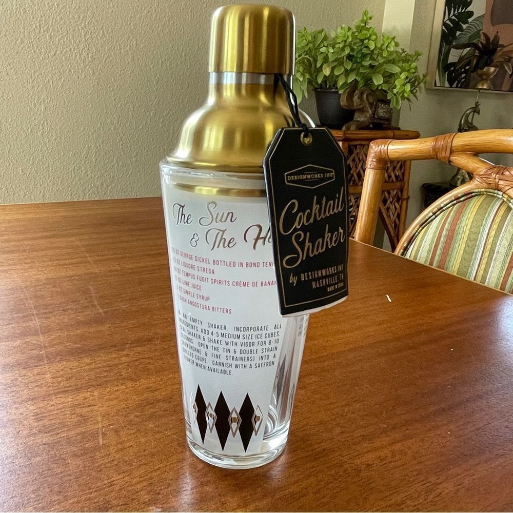NWT Designworks Ink Cocktail Shaker - Gold Retro Recipes